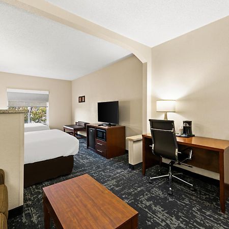 Comfort Suites Kansas City-Liberty Extérieur photo