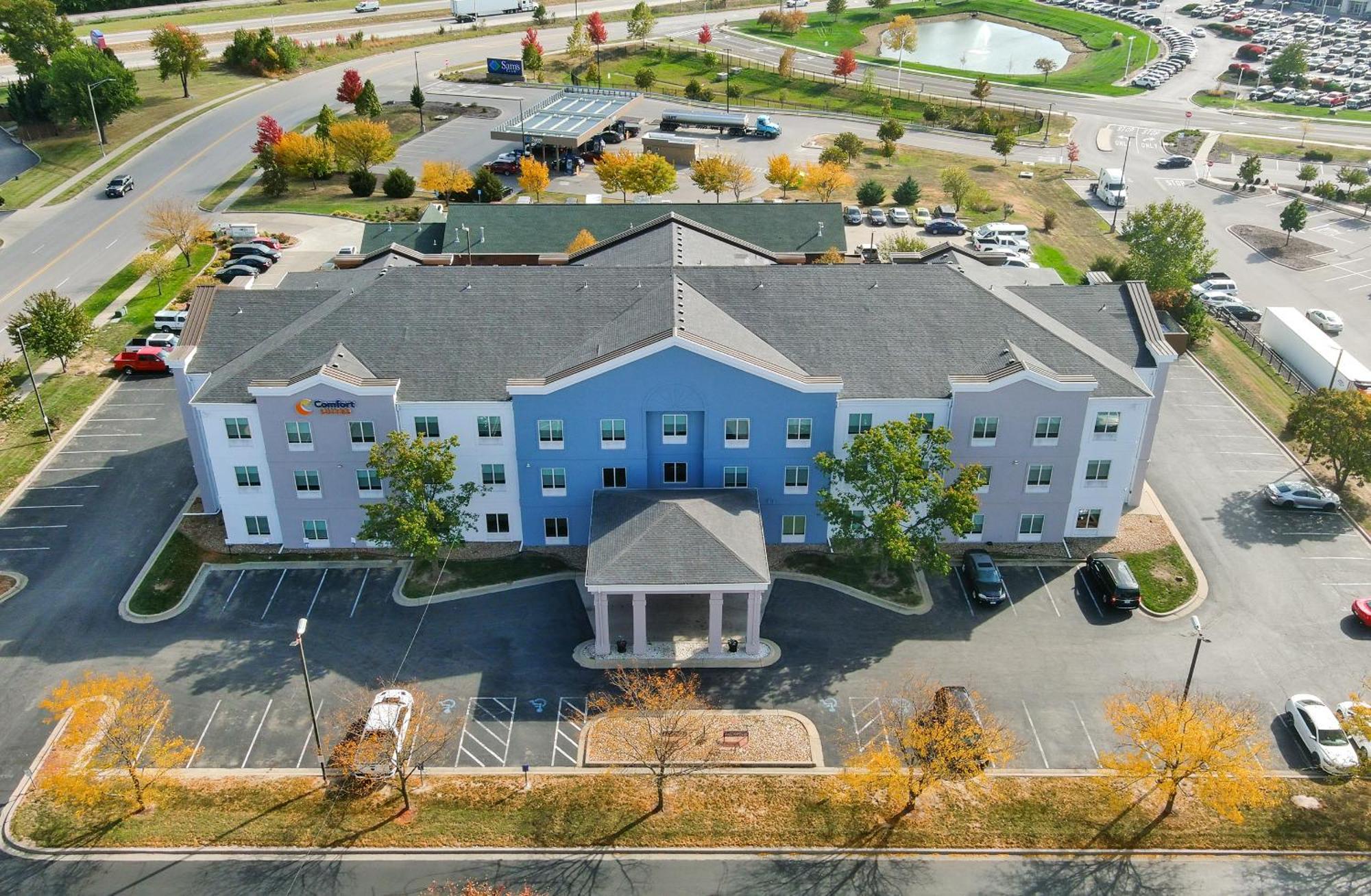 Comfort Suites Kansas City-Liberty Extérieur photo